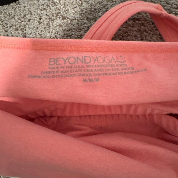 Beyond Yoga Spacedye Well Rounded Cropped Halter Tank size Medium - Picture 4 of 5